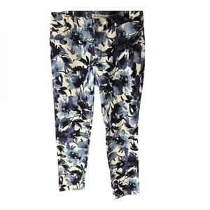 Chico’s Platinum Denim Floral Print Ankle Jeans‎